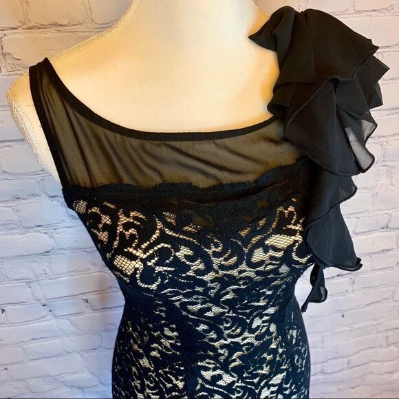 The Limited Black sleeveless illusion dress - Picture 2 of 7